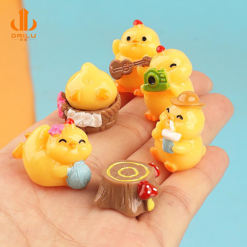 Charm LaBuBu 微景观摆件小黄鸡动物树脂小配件创意可爱公仔桌面摆件工艺装饰品