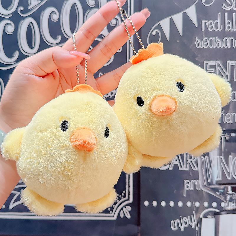 Charm LaBuBu 新款皇冠鸡公仔毛绒玩具 创意玩偶钥匙扣 背包挂件娃娃机公仔批发
