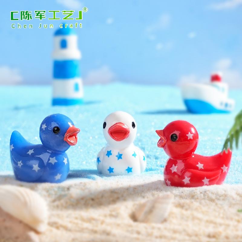 Phụ Kiện Tiểu Cảnh Tiểu cảnh vịt cờ sao DIY, phụ kiện tiểu cảnh mini resin garden treo bàn đáng yêu cute (ZC-1437)