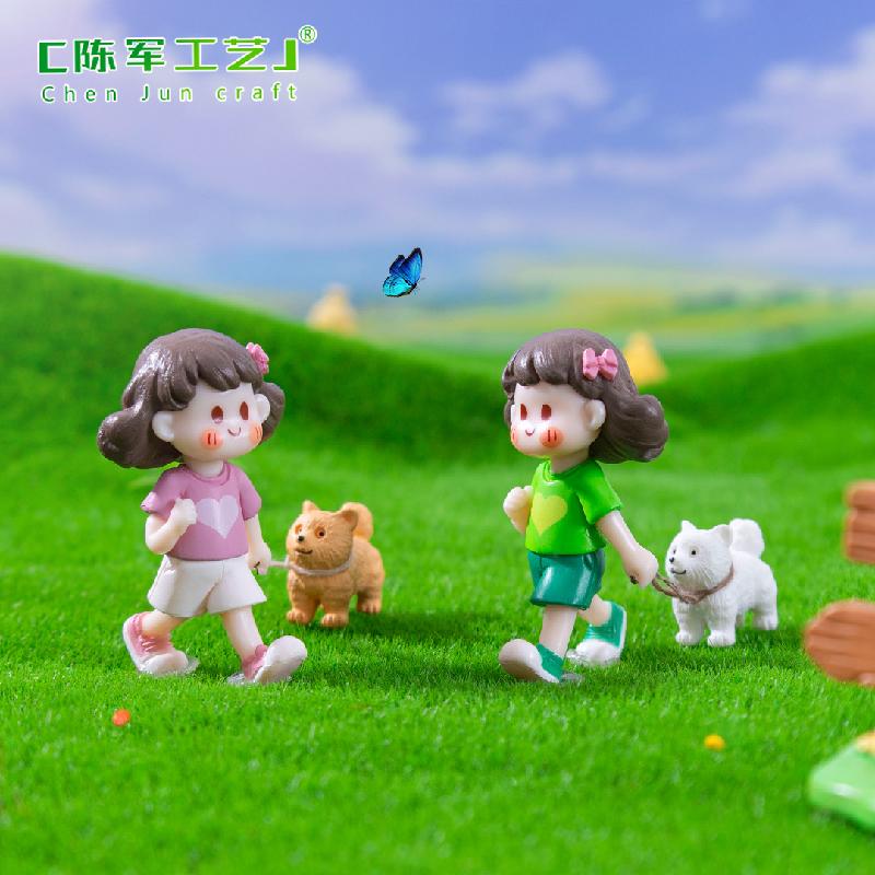 Phụ Kiện Tiểu Cảnh Tiểu cảnh bé gái dắt chó, sân vườn DIY, phụ kiện bàn tiểu cảnh mini đáng yêu (ZC-443)