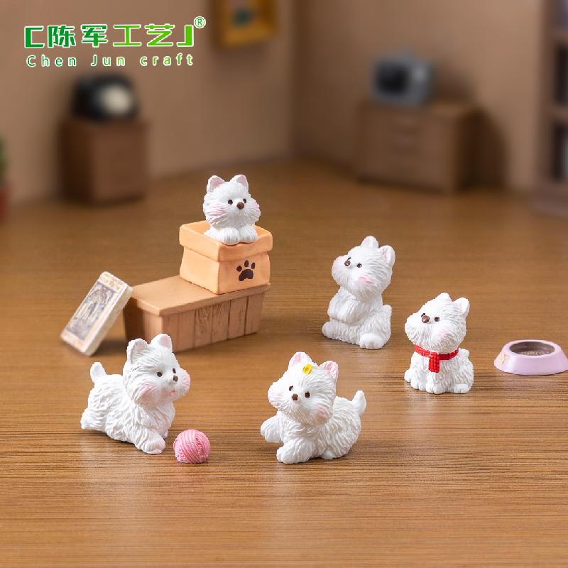 Phụ Kiện Tiểu Cảnh Chó Westie Chạy Bộ Mini Trang Trí (PK-162)
