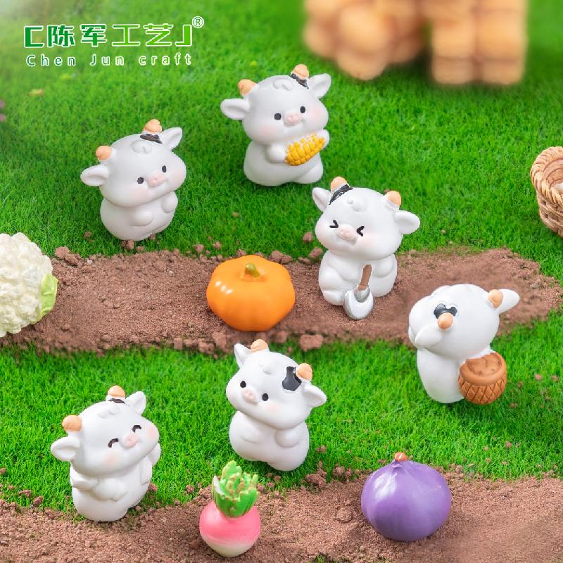 Phụ Kiện Tiểu Cảnh Tiểu cảnh bò trồng cỏ DIY, phụ kiện tiểu cảnh mini xe bàn garden, cute micro landscape (ZC-1132)