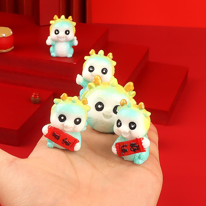 Charm LaBuBu 微景观2024新年可爱龙饰品配件国潮公仔生肖龙年车载桌面小摆件