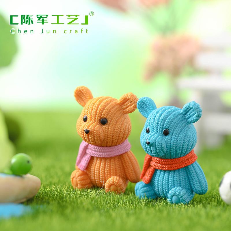 Phụ Kiện Tiểu Cảnh Gấu len quàng khăn mini trang trí cây rêu PVC dễ thương (ZC-1015)