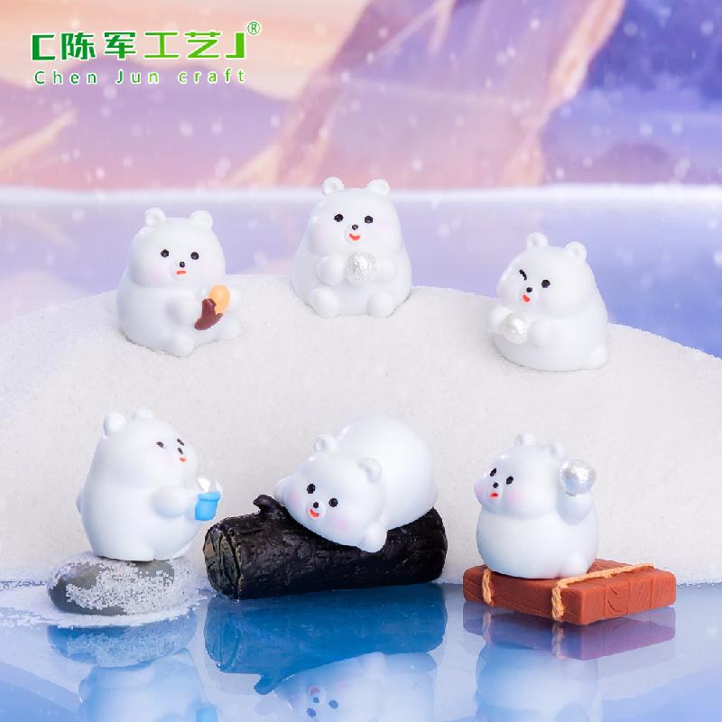 Phụ Kiện Tiểu Cảnh Tiểu cảnh gấu trắng chơi tuyết mini trang trí bàn DIY (ZC-1026)