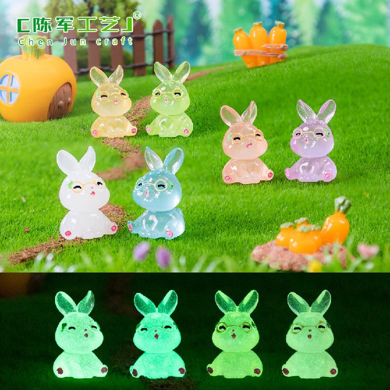 Phụ Kiện Tiểu Cảnh Thỏ phát sáng đeo kính mini trang trí chậu cây rêu (ZC-912)